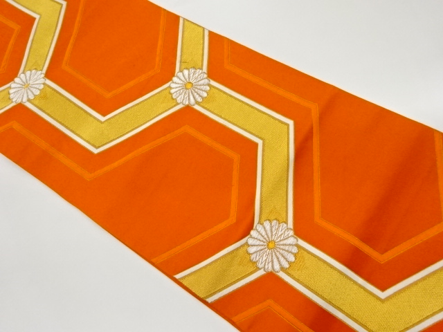 リサイクル　毘沙門亀甲に菊模様織出し袋帯